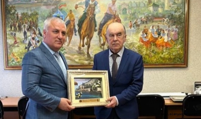 ALTSO Başkanı Erdem, Tataristan'da Alanya'yı tanıttı