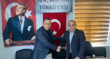 Ayhan Çetinkaya, Genç Parti’den aday adaylığını açıkladı