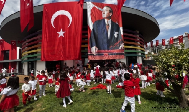 Alanya Belediyesi Rüya İpekten ve Saadet Çelik Kreş Ve Çocuk Akademisi’nde 23 Nisan coşkusu