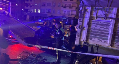 Alanya’da kamyon ile otomobil çarpıştı: 1 ölü, 2 yaralı