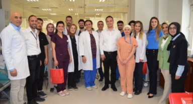 Alanya EAH yönetimi bayramda sağlık çalışanlarını unutmadı