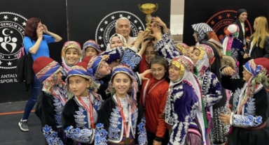 Alanya’ya çifte gurur yaşattılar