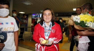 Alanyalı Dilara aday gösterildi