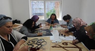 İnsanlığın ortak mirası kabul edilen “Hüsn-İ Hat” Alanya Belediyesi atölyelerinde