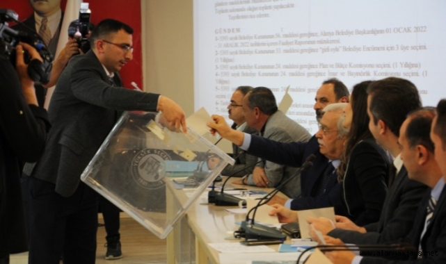 İşte Alanya Belediye Meclisi’nin yeni encümen ve komisyon üyeleri