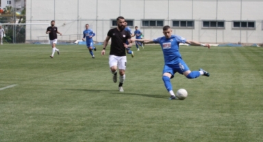 Kestelspor şampiyonluk iddiasını sürdürüyor: 4-1