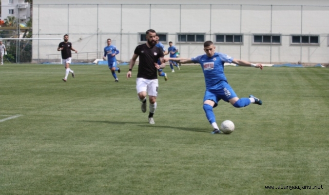 Kestelspor şampiyonluk iddiasını sürdürüyor: 4-1