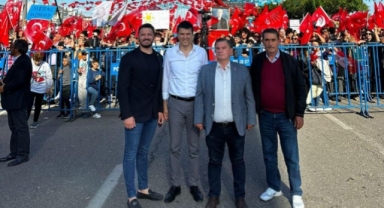 Murat Özçelik Antalya’da dev mitinge katıldı