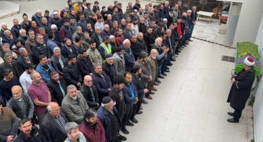 Öznur Yıldız'ın annesi son yolculuğuna uğurlandı