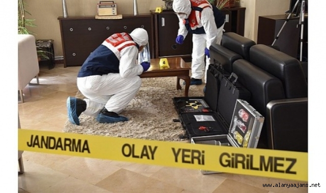 Alanya'da Rus turist otel odasında ölü bulundu