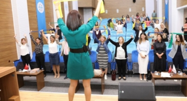 ALKÜ'de ofis ergonomisi semineri yapıldı