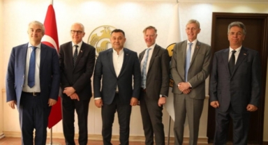 Başkan Yücel 4 ülkenin büyükelçilerini ağırladı