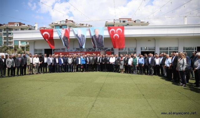 Başkan Yücel muhtarlar ve STK temsilcileri ile istişare toplantısı gerçekleştirdi