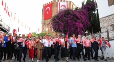 21. Alanya Uluslararası Turizm ve Sanat Festivali coşkuyla başladı