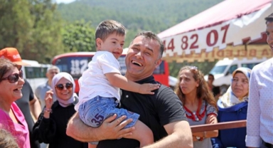 Alanya Belediyesi Engelsiz Koordinasyon Merkezi müdavimlerinin eğlenceli günü