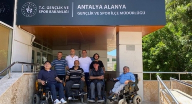 Alanya Belediyesi’nin “Her Kulaç Bir Hayat Projesi” devam ediyor