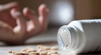 Alanya’da Alman kadın intihara kalkıştı