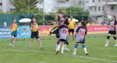 Alanya’da hentbol heyecanı başladı