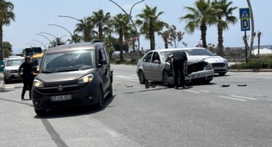 Alanya’da maddi hasarlı kaza!