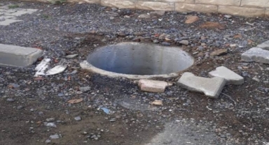 Alanya’da rögar çukuruna düşen işçi yaralandı