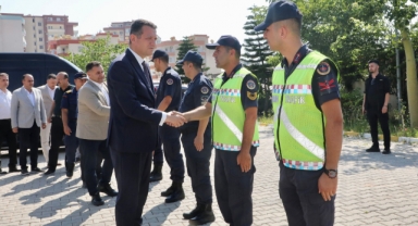 Kaymakam Ürkmezer güvenlik güçlerini ziyaret edip bayramını kutladı