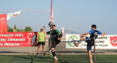 3’üncü Geleneksel Alanya Belediyesi Ayak Tenisi 100. Yıl Türkiye kupası yapıldı