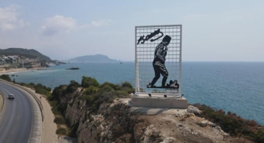 Başkan Yücel'den 100’üncü yıla özel dev Atatürk silüeti