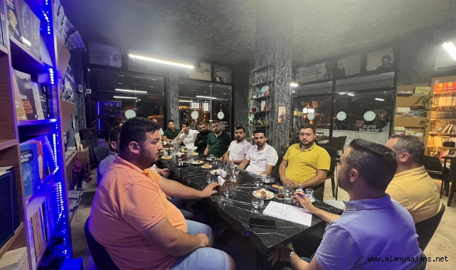 Durusoy’tan iş insanlarıyla toplantı