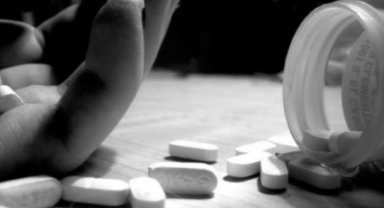 Alanya’da 10 adet hap içti!