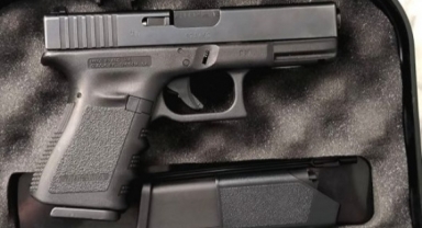 Alanya’da tabancasının ruhsatını yenilemeyen kadına ceza!