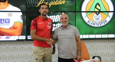 Alanyaspor eski yıldızını renklerine bağladı