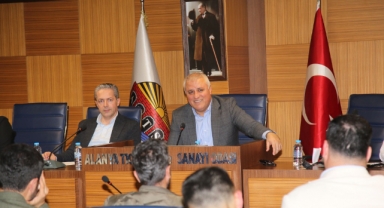 BAŞKAN ERDEM, KOLLARI SIVADI