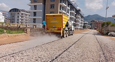 Alanya'da yollar bakıma alındı