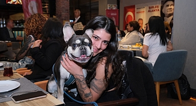 Özçelik Hayvan severlerle Buluştu 