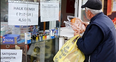 Pideler Halk Ekmek Büfelerinde