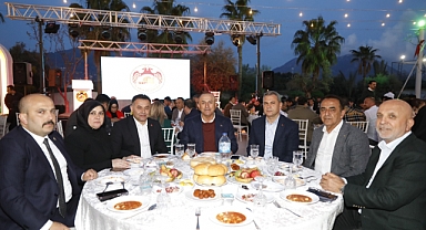 Yücel personel ile iftarda buluştu