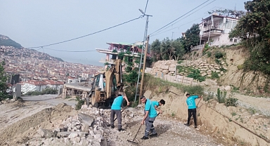 Alanya'da yollar bakıma alındı