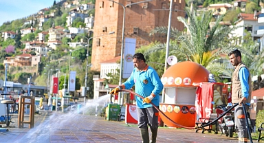 Alanya temizleniyor