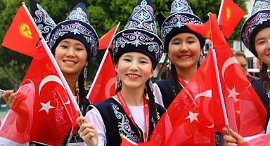 Antalya'da 23 Nisan coşkusu başladı