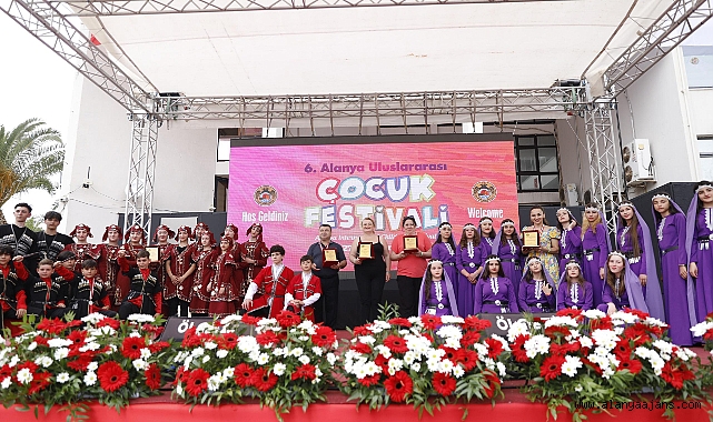 Özçelik: Çocuklar memleketimizin teminatıdır