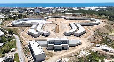 Alanya Toptancı Hali’nde sona doğru 