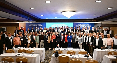 Akdeniz Belediyeler Birliği'nde Başkan Böcek