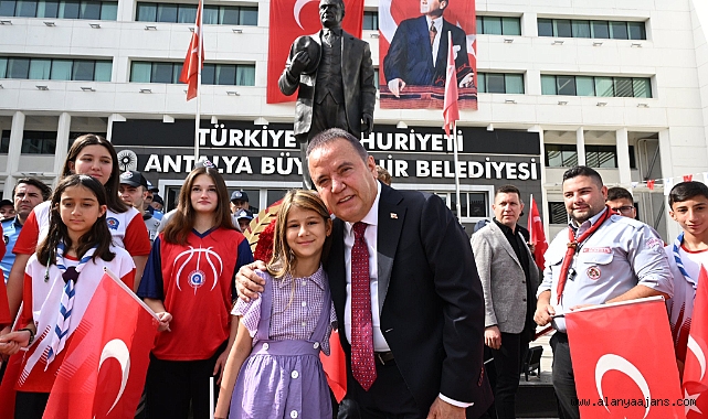 Büyükşehir Belediyesi'nde 19 Mayıs coşkusu