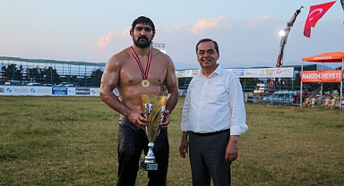 Gazipaşa'nın başpehlivanı Ali Koç