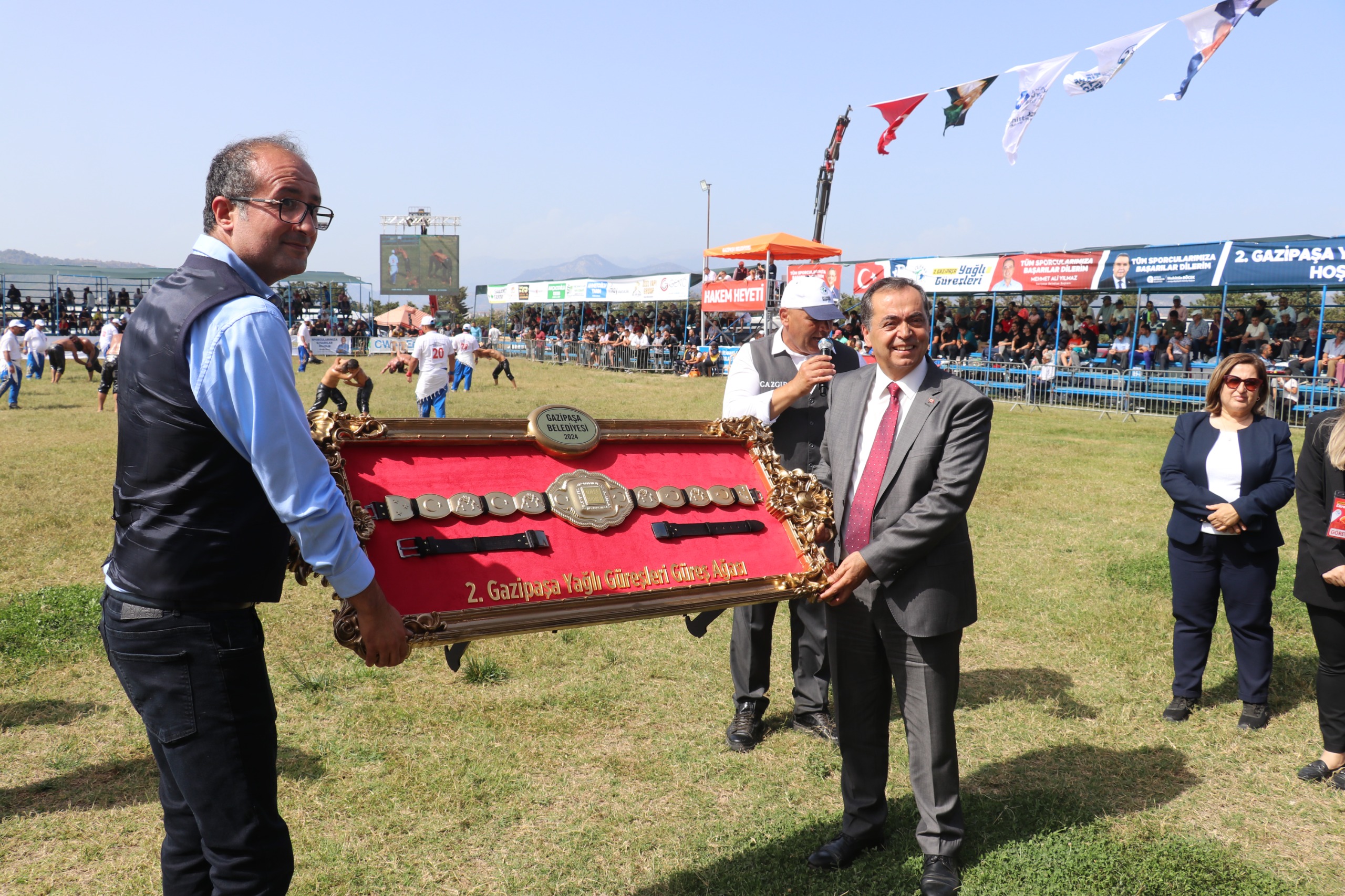 Gazipaşa'nın başpehlivanı Ali Koç