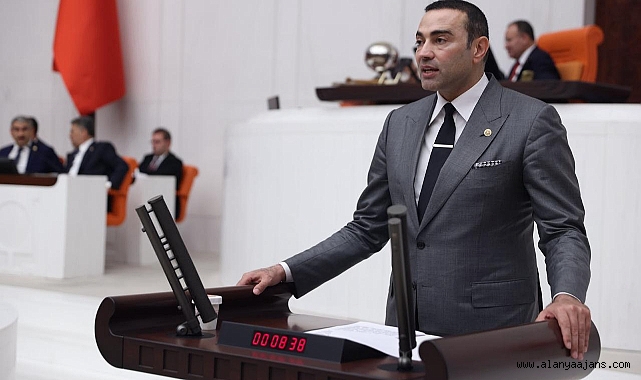 İYİ Parti'de Çöküş sürüyor