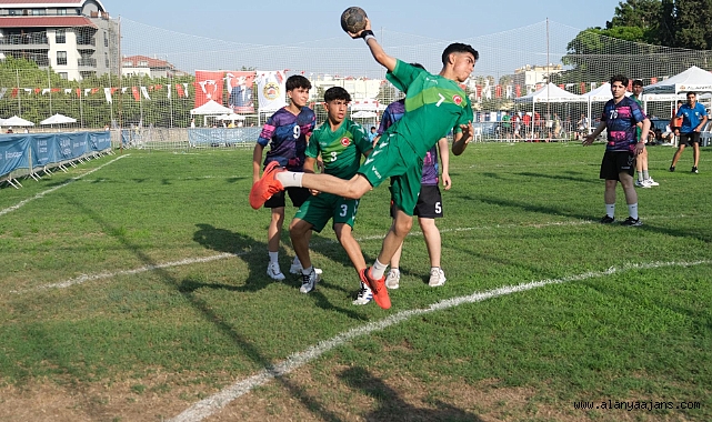 Alanya hentbol şenliği başladı