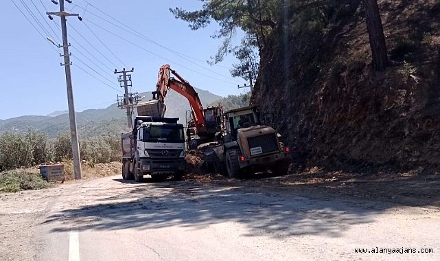 Alanya kırsalında yol bakımları sürüyor