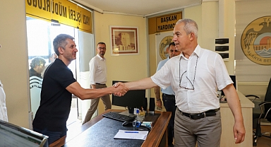 BAŞKAN ÖZÇELİK BELEDİYE PERSONELİ İLE BAYRAMLAŞTI