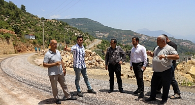 BOZUK VE ESKİMİŞ YOLLARI YENİLİYOR
